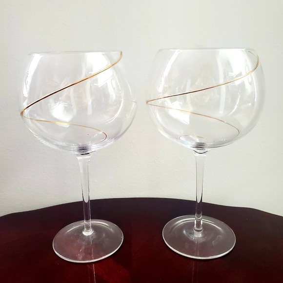 Balloon Wine Glass 2pc set Gold Swirl Ring Applique Tall Elegant Stem Luxe MCM - Picture 1 of 5